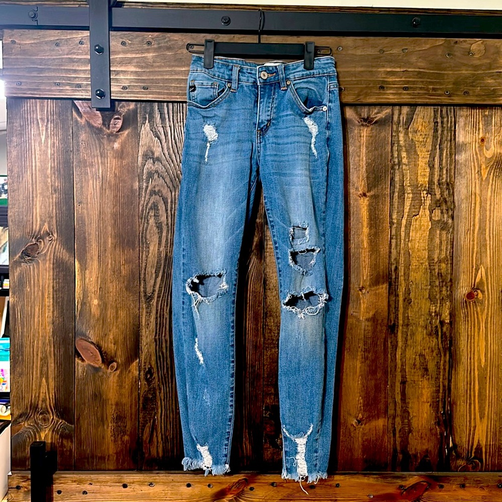 KanCan Jeans size 3 (25)